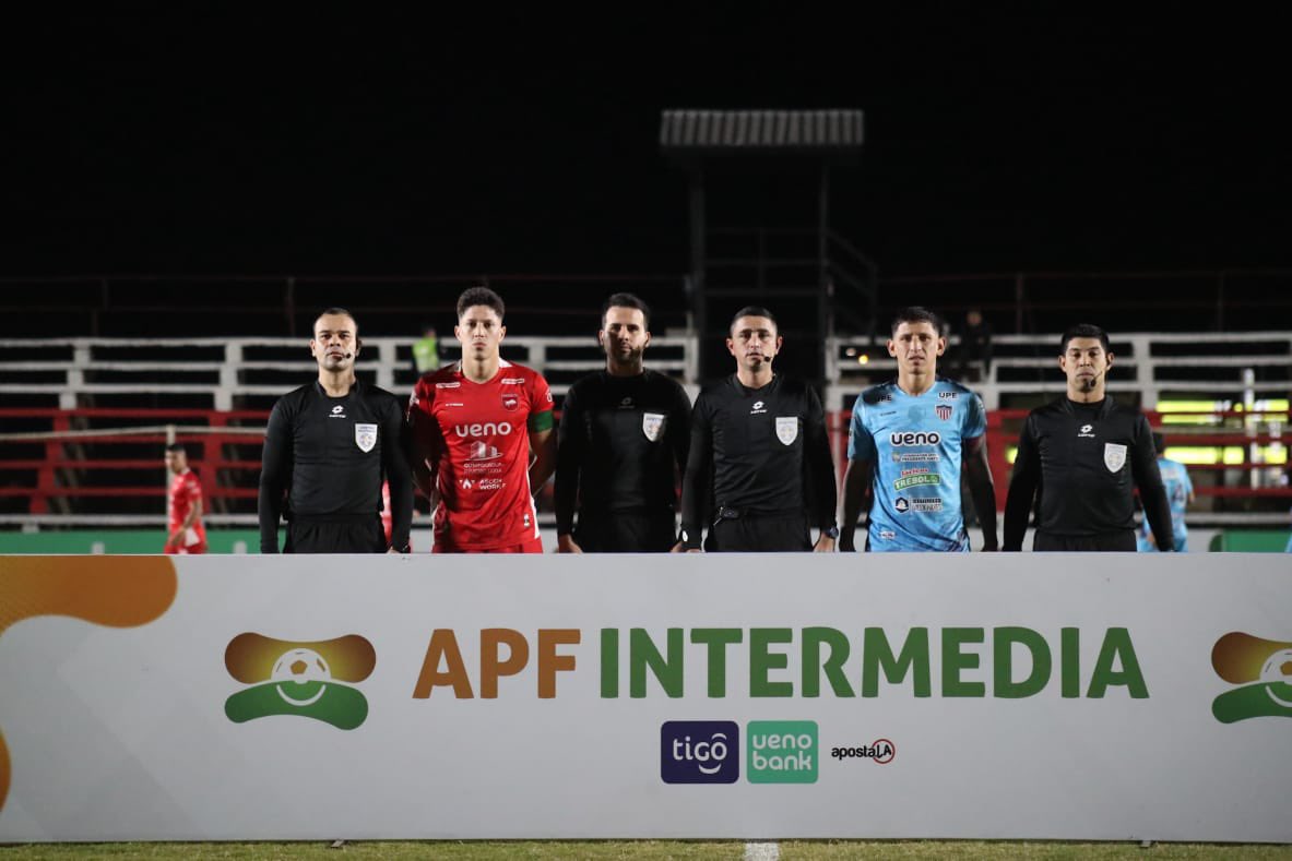 IntermediaAPF's tweet photo. ⏱️ 15’ 

➡️ #Paraguarí 0
➡️ #BenjamínAceval 0

🗓️ Fecha 9. 

#IntermediaAPF 🟠🟢 https://t.co/zcNrDPwTlI