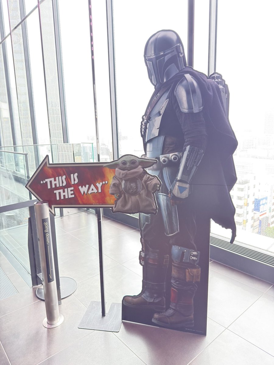 junzyken's tweet photo. グランドシネマサンシャイン池袋のIMAXレーザーGTで
スター・ウォーズ／マンダロリアン・アンド・グローグー
を鑑賞。
でかいスクリーンで見られてよかったです。
パンフレット以外のグッズを買ったのも久しぶり。 https://t.co/14uAQpljr1
