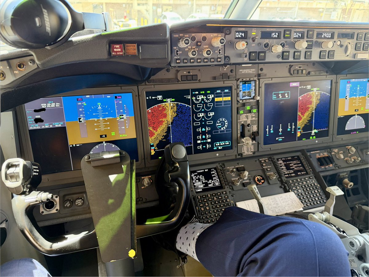 KC-10 Driver ✈️ 👨✈️ B-737 Wrangler tweet media