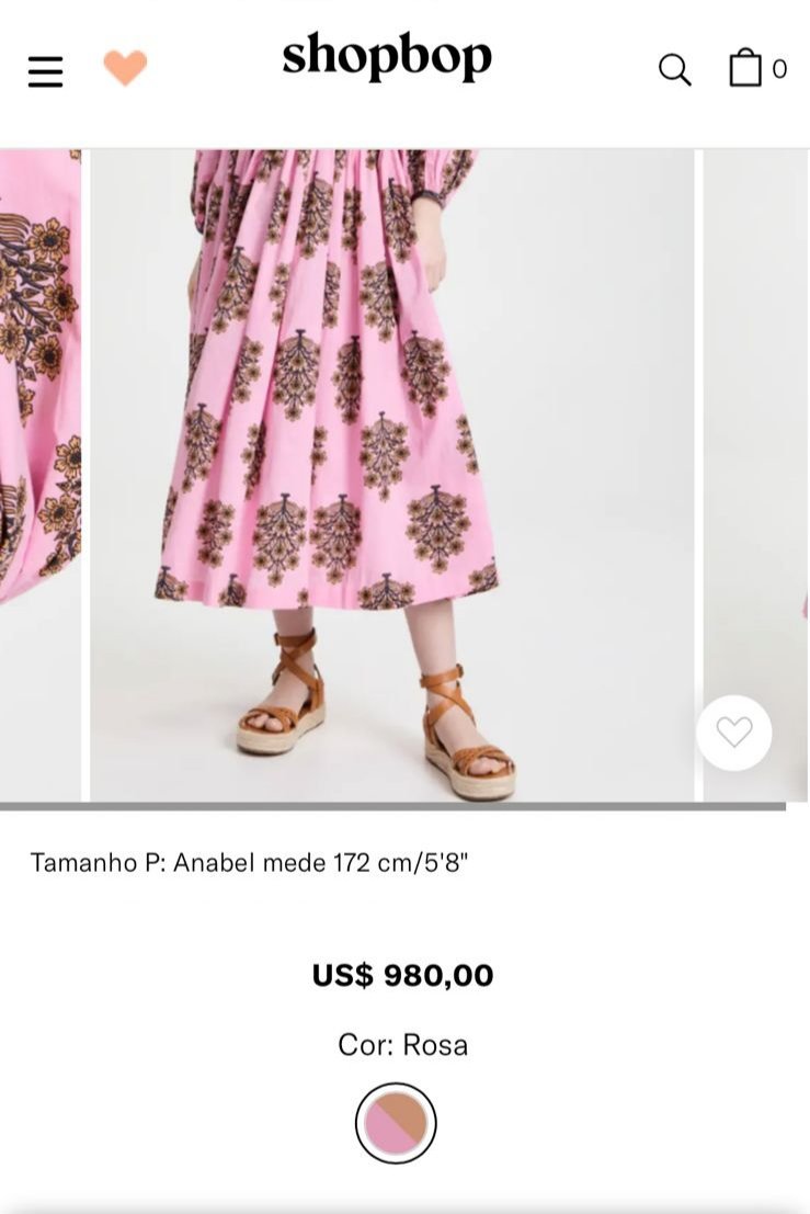 HenriqueSoldani's tweet photo. Look da Astrid -  ida ao supermercado: Bolsa Hermés - 33 mil reais
(Se você optar por uma alça colorida terá que desembolsar mais 5 mil reais)
Papete Dior: 5 mil reais
Figurino de Astrid - passeio no Shopping JK Iguatemi
Vestido: 980 dólares ( quase 5 mil reais)
Sandália: R$ 2.580,00
Como sempre repito: o marido dela trabalha para o governador corrupto da Bahia.