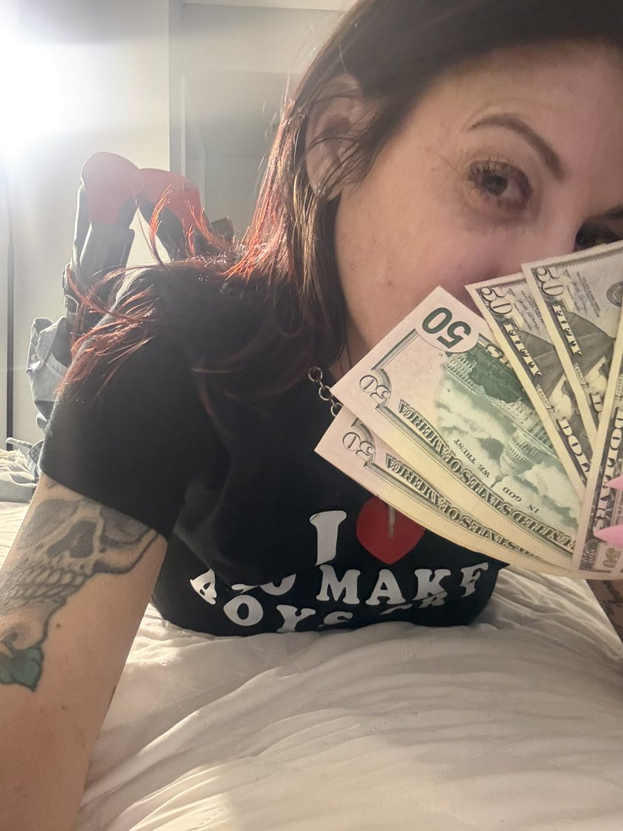 switchbecca's tweet photo. Why have a man when you can have a loyal &amp; obedient subby that’ll do all this &amp; more. Happy memorial day weekend! #femdom #cammodel #mistress https://t.co/l2fS3mVEy9