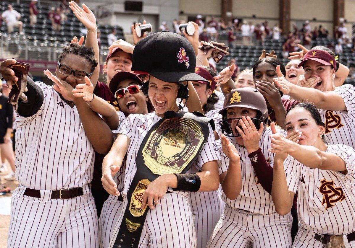 tipodissd's tweet photo. What a season @ASUSoftball 🔱🏆 https://t.co/DzRInFNYM9