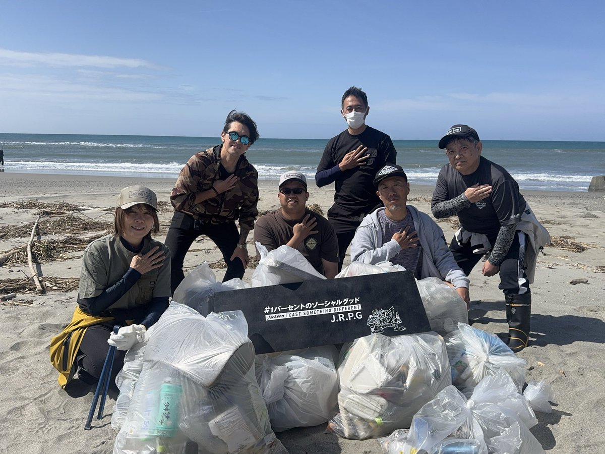 frog_shizu's tweet photo. 昨日は中西川の清掃🧹
爆風の中お疲れ様でした🙇‍♂️

次回は7月26日(日)マリンパーク御前崎の清掃になります🙏
#1パーセントのソーシャルグッド応援清掃 https://t.co/YWIFLNY6yr