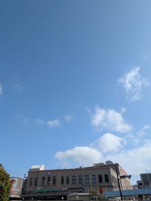 pr_msoft's tweet photo. おはようございます！
週末はあいにくの天気でしたが、今日は良い天気ですね！
暑くはなりそうですが…🐿
今週もがんばりましょう！

#企業公式つぶやき部
#企業公式が朝の挨拶を言い合う 
#企業公式相互フォロー https://t.co/zlXX0kSmVp