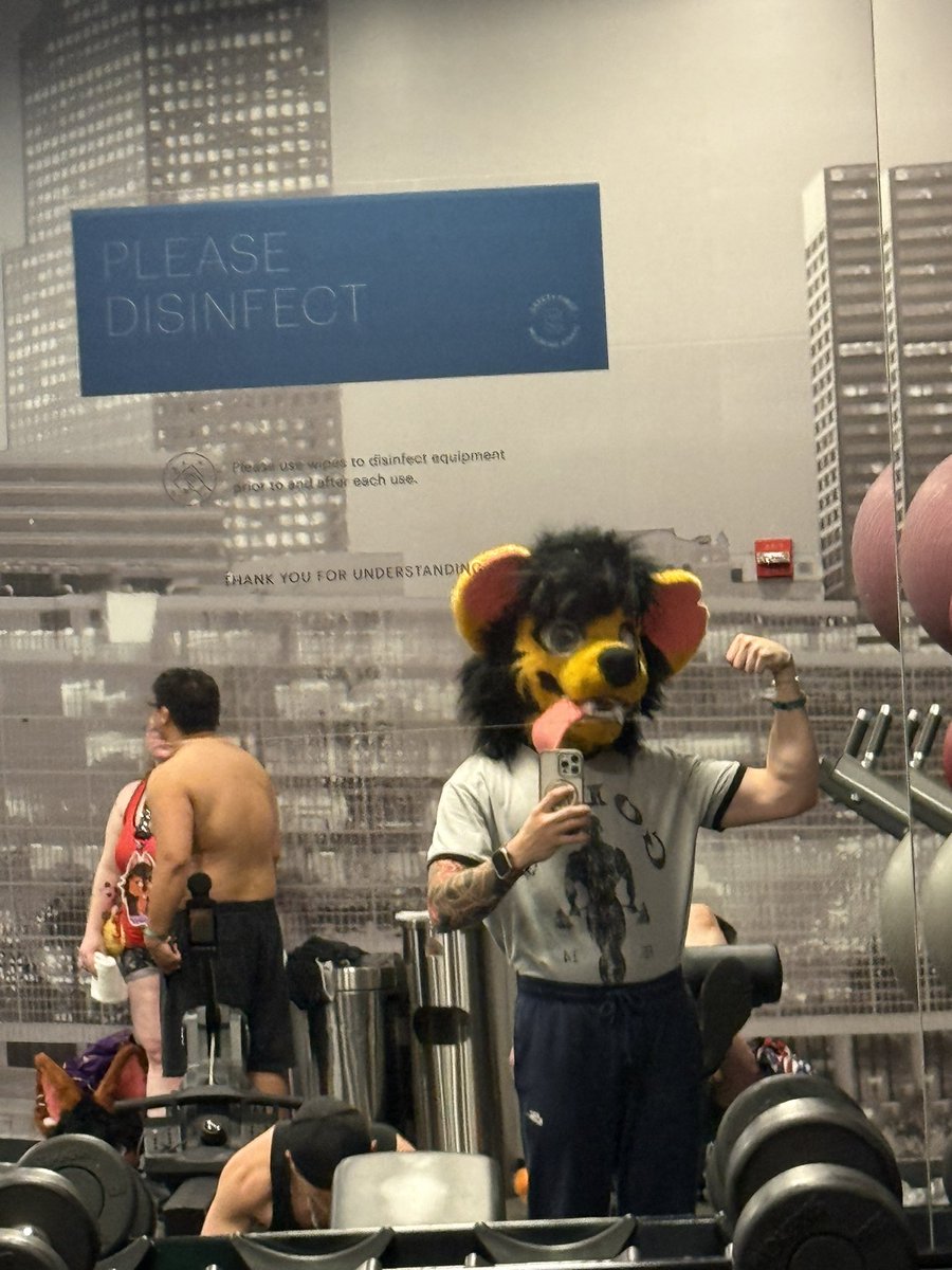Daveytheyeen 🔜MP tweet media