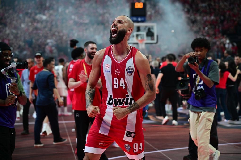 SDR777GR's tweet photo. Μετρηθήκαμε λοιπόν.

💦💦💦💦

#olympiacosbc https://t.co/7isycqTXxb