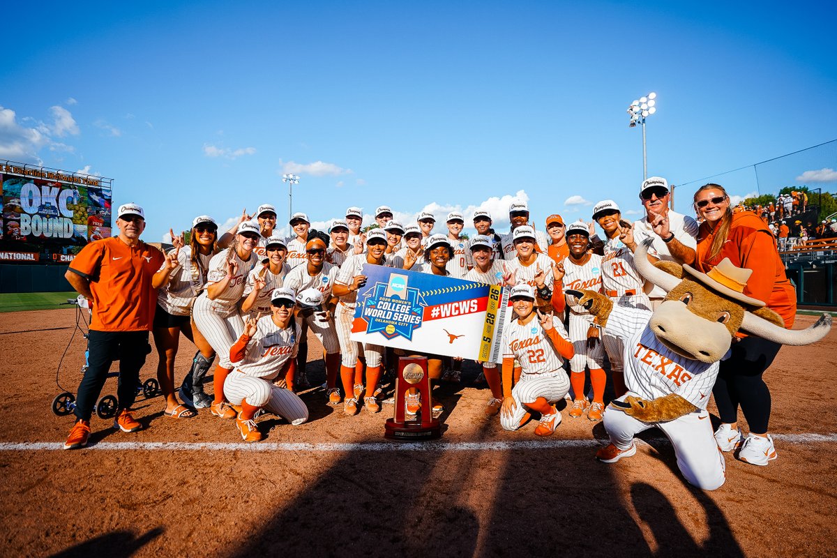 Texas Softball tweet media