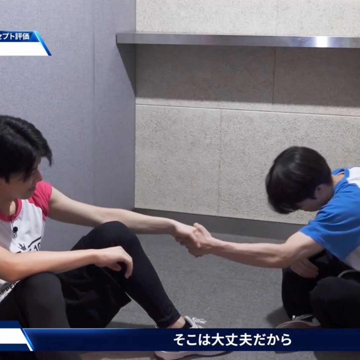 まる tweet media