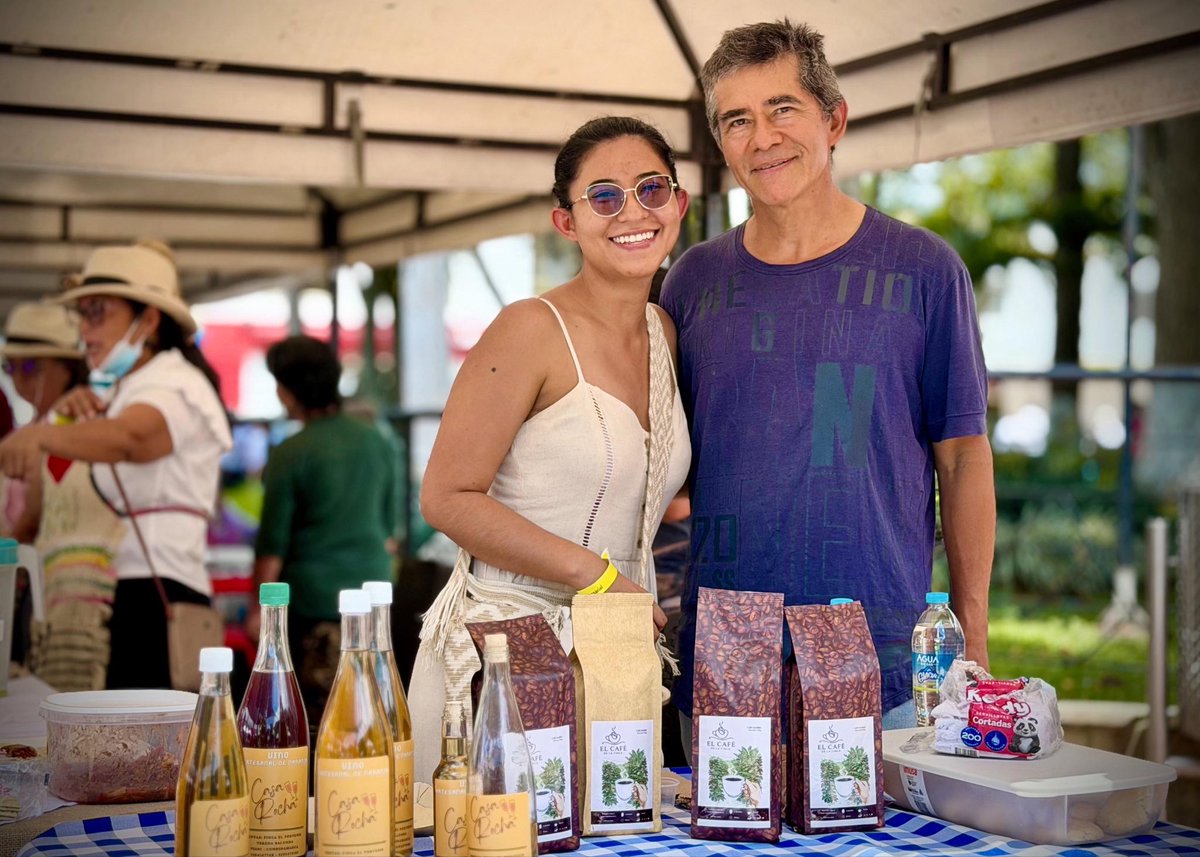 ConPanamericana's tweet photo. ✨ Felices de seguir llevando la alegría de la Feria Panamericana a cada rincón 💛

Hoy Vianí nos abrió sus puertas y su corazón para compartir sonrisas, encuentros y momentos que quedarán en la memoria de todos 💚✨

•
•
•
#Vianí #OrgulloLocal #ApoyoALoNuestro https://t.co/UoWqNcrpmk
