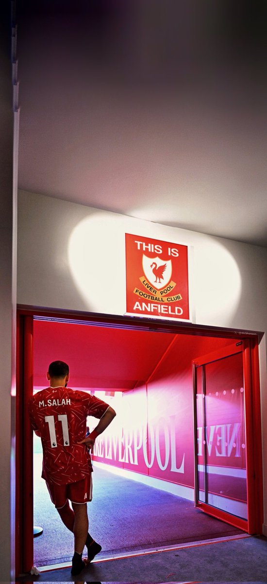 johnurch26's tweet photo. Nine Season Wonder, Egyptian King, Club Legend.

Thank you Mo.

#LFC #Salah https://t.co/dCqBaALKUV