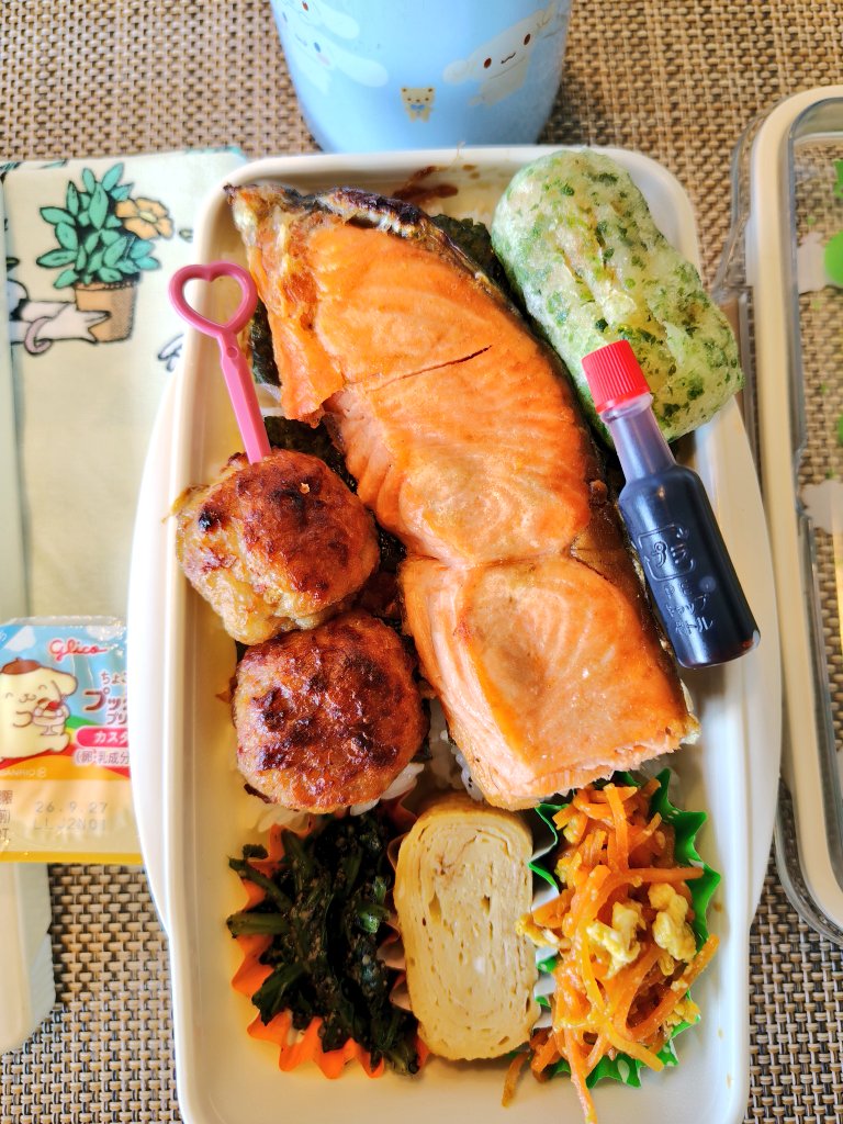 pretty_hiro's tweet photo. おはようございます。
長女のテスト期間終わり、久しぶりの　#お弁当
#お弁当記録
#高校生弁当 https://t.co/mqAHumQ8Rq