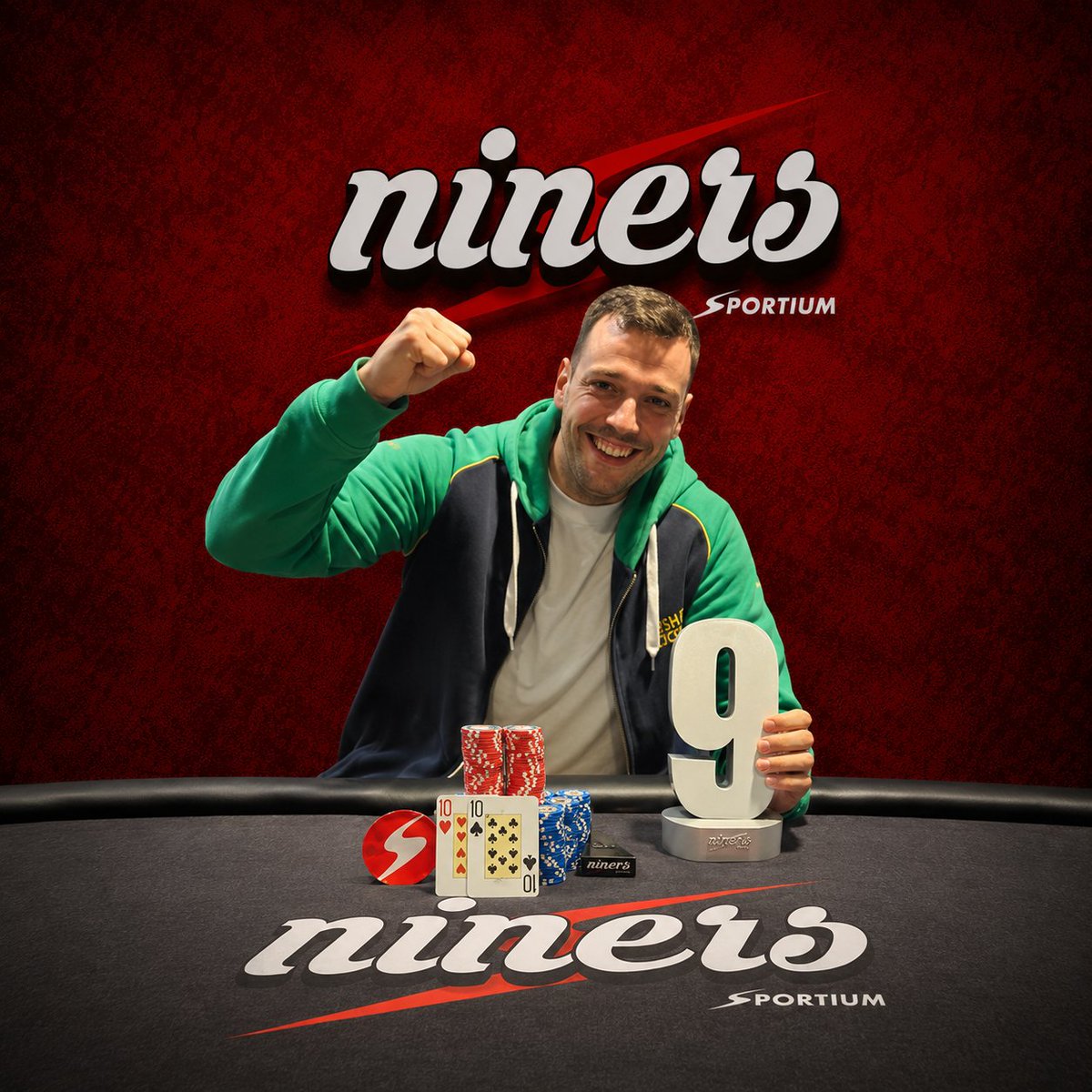 ninerspoker's tweet photo. ¡Punto y final al festival en el @casino_asturias! 🏆

​Daniel González se corona campeón del Main Event tras batir un field de 111 jugadores y reventar la mesa final. 👑

​Además de la gloria, @danigon998 tiene su billete directo para la Gran Final de Madrid! ✈️

 ¡Enhorabuena! https://t.co/qraQTRuGUw