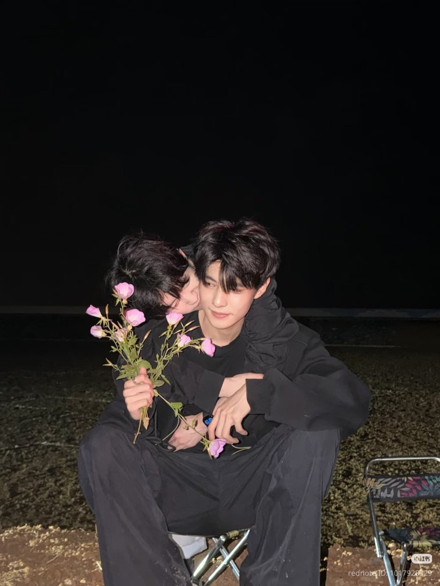 feelsoyoung27's tweet photo. Drama belom tayang tapi FS sudah segacor ini 🫡 #TheMissingPiece https://t.co/vl3BpphNw4