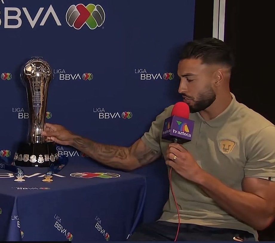 Out Of Context Football tweet media