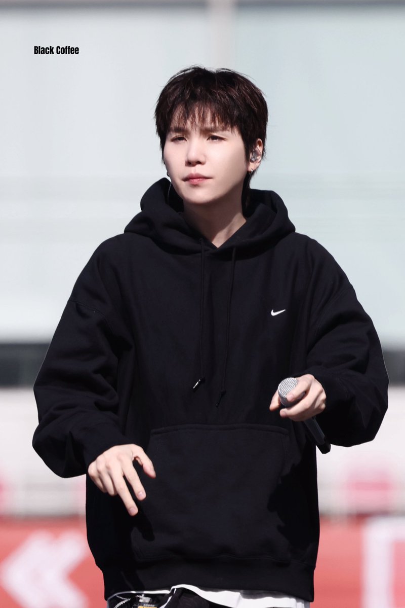 블랙커피 ☕️ Black Coffee tweet media