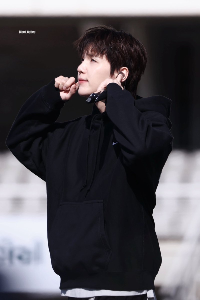 블랙커피 ☕️ Black Coffee tweet media