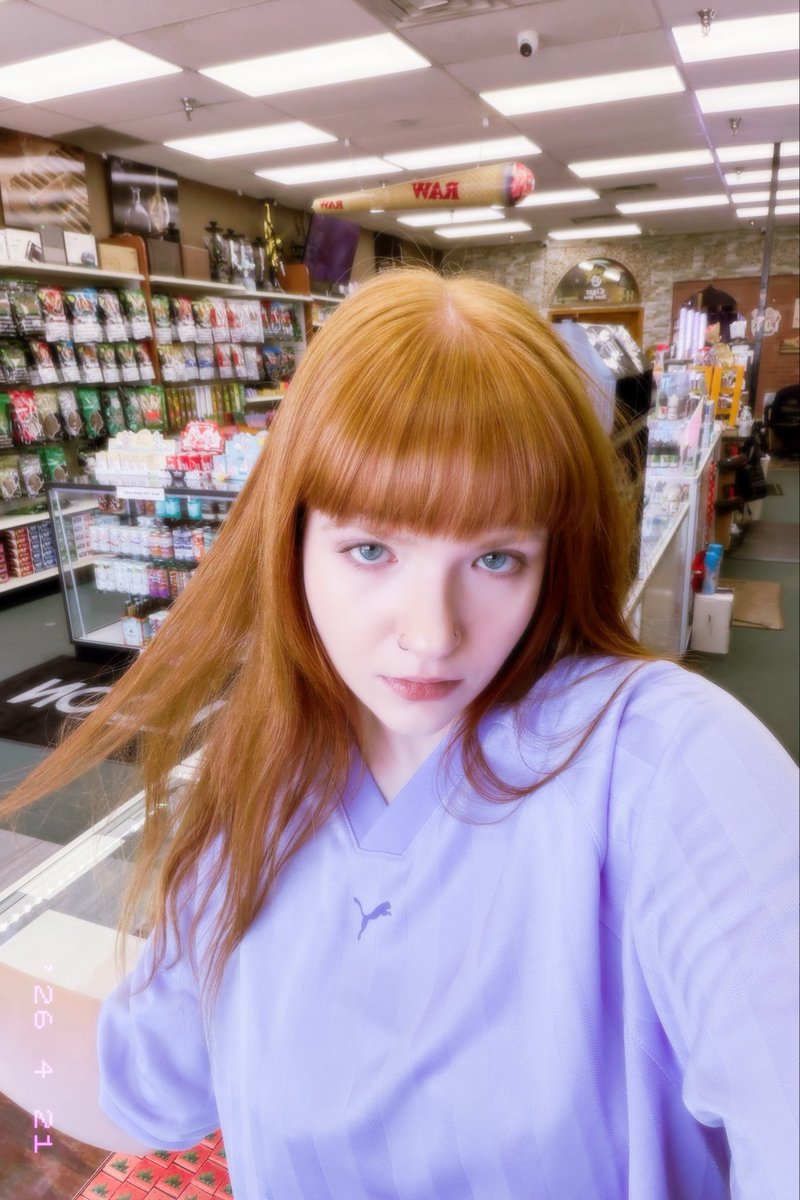 eggrollllllllll's tweet photo. i <3 selling cigarette https://t.co/y27u1OFZwS