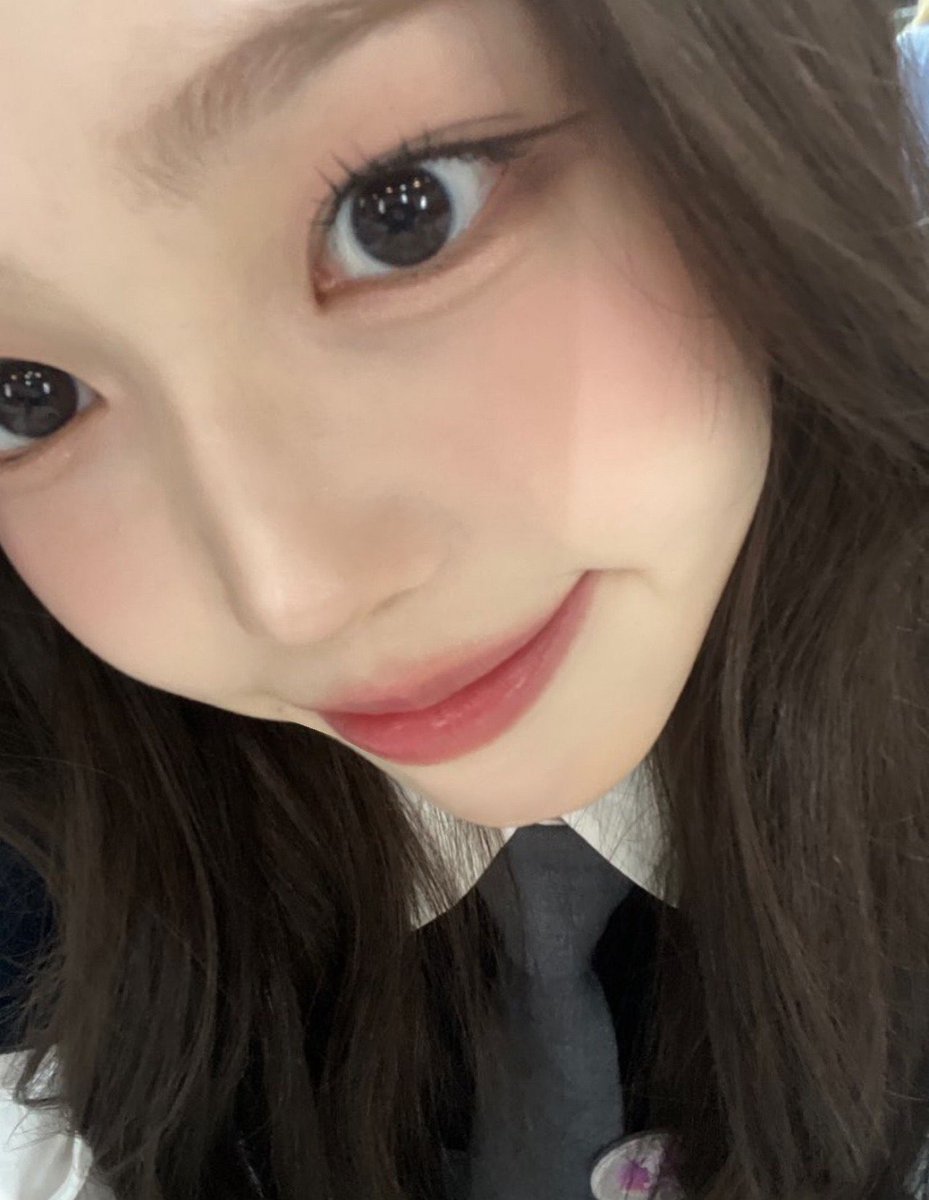 삐죽 tweet media