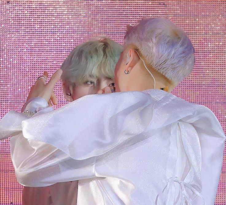vjoonism's tweet photo. LET ME TELL YOU SOMETHING ABOUT TAEJOON HISTORY. https://t.co/gCbrS2KjPH