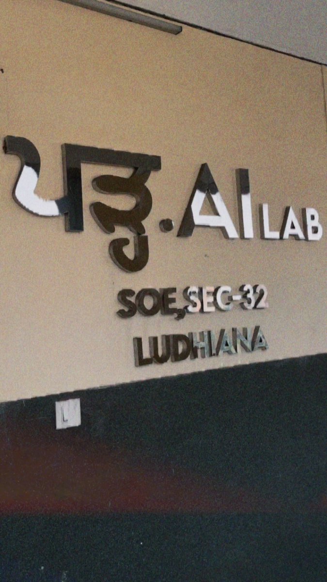ojasvialankar's tweet photo. Govt school students in Ludhiana are not just learning technology anymore. They are building with it! 

On 19th May, we launched Punjab’s first AI Lab in a govt school, the “ਪੜ੍ਹ.AI Lab” at School of Eminence, Sector 32 under #PunjabSikheyaKranti.
@PbGovtIndia #PadhAI
(1/n) 🧵 https://t.co/PLb4gf79OV