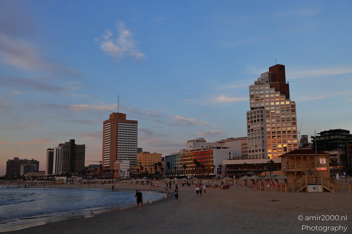 amir2000's tweet photo. Sunset light touched the #TelAvivJaffa, from the shoreline to the promenade, the city felt warm, busy, and close to the sea.

#CityscapePhotography #CoastalPhotography #CanonR5MarkII #AMIR2000NLPhotography Part 1/2 https://t.co/PfUUthZTD4