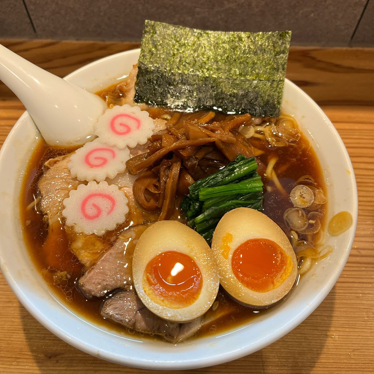 giyasu10's tweet photo. オランダ軒@東岩槻
しょうゆラーメン。
ジンジャー補給に🇳🇱入国。
あーっ、美味すぎ〜。もう食べたい。 https://t.co/XV7MqnqL1O