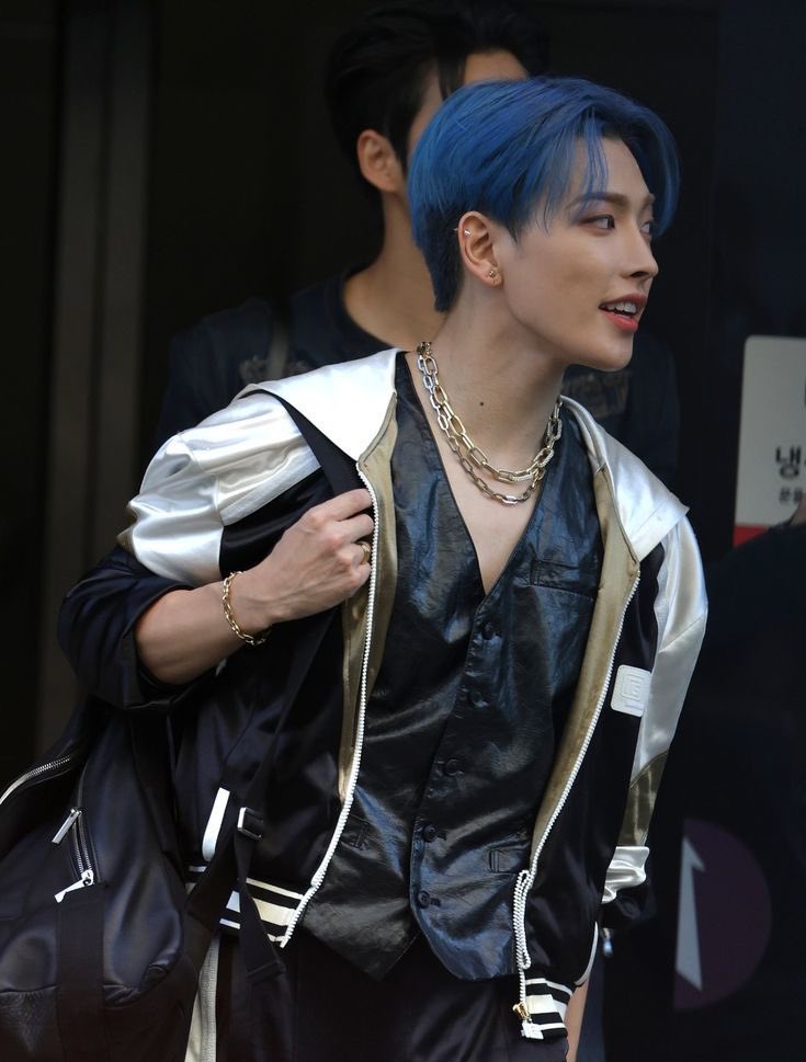 파도 tweet media