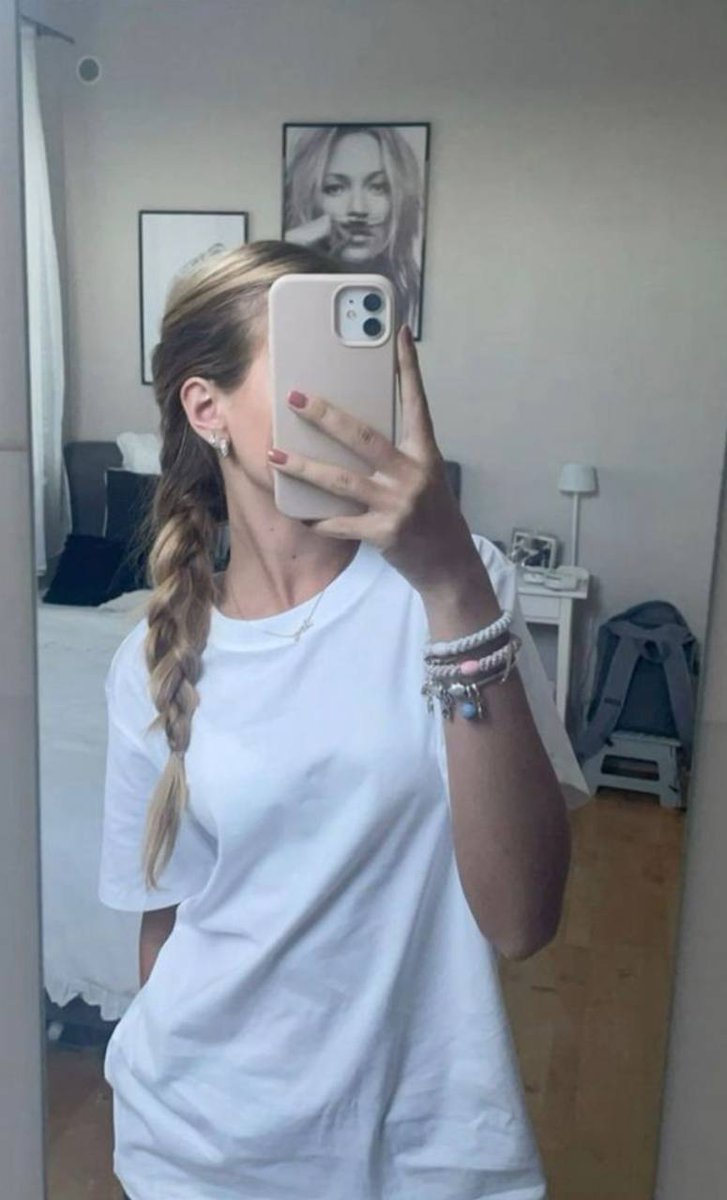 Alicee tweet media