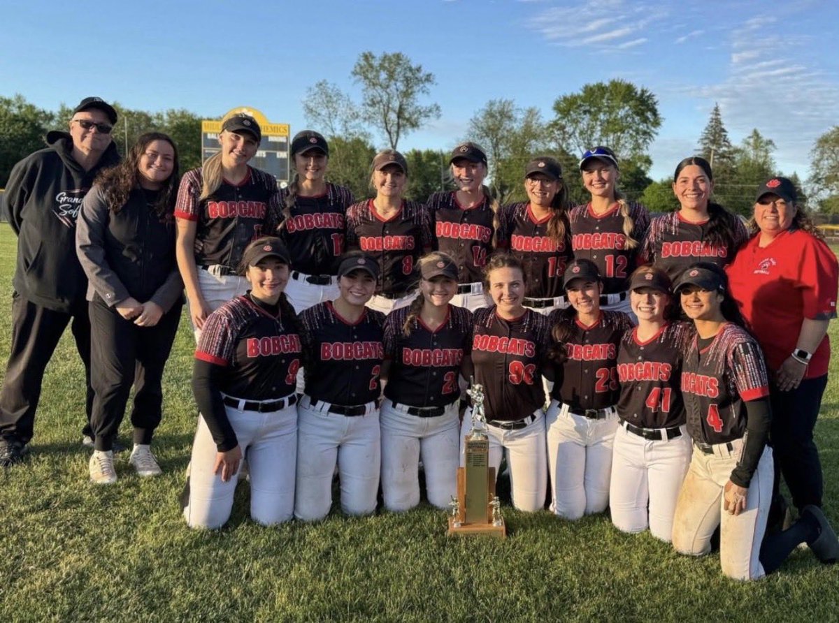 stevenson02ella's tweet photo. Im so excited and proud of my team to come home with an SVL win!! Im also very honored to receive 1st team catcher!! 
@TiffinUSoftball @CoachTaylorW @coachjen_gvsu @GVSUSoftball @HCSBCHARGERS @FSU_SB @CollegeBDJocks @WayneStateSB @UFOilerSoftball @CMUSoftball @Kyle_coachK https://t.co/4jonw7cQPb