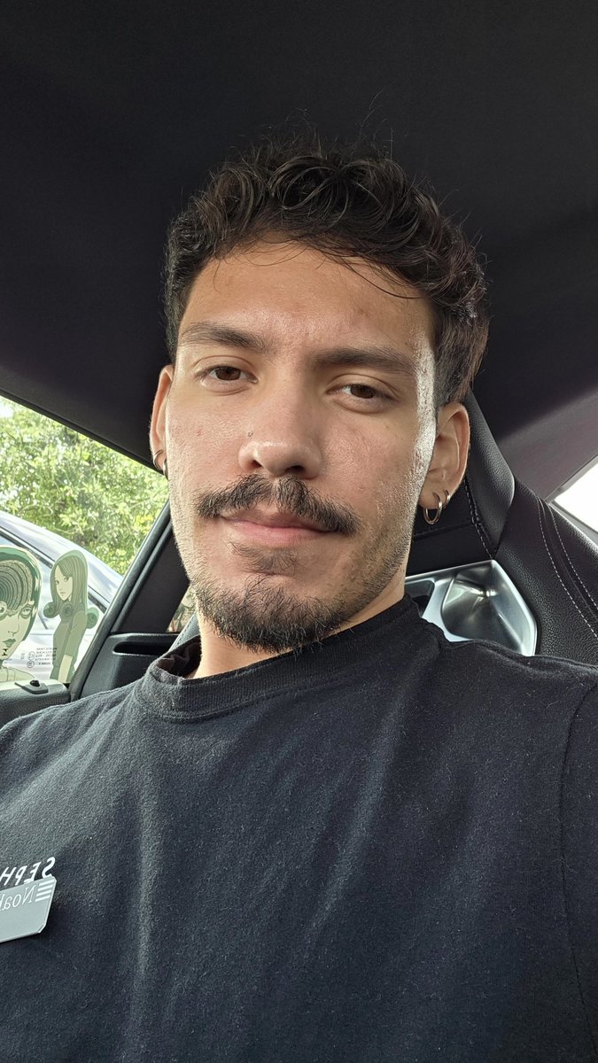 Noah 🌱🧛🏼♂️ tweet media