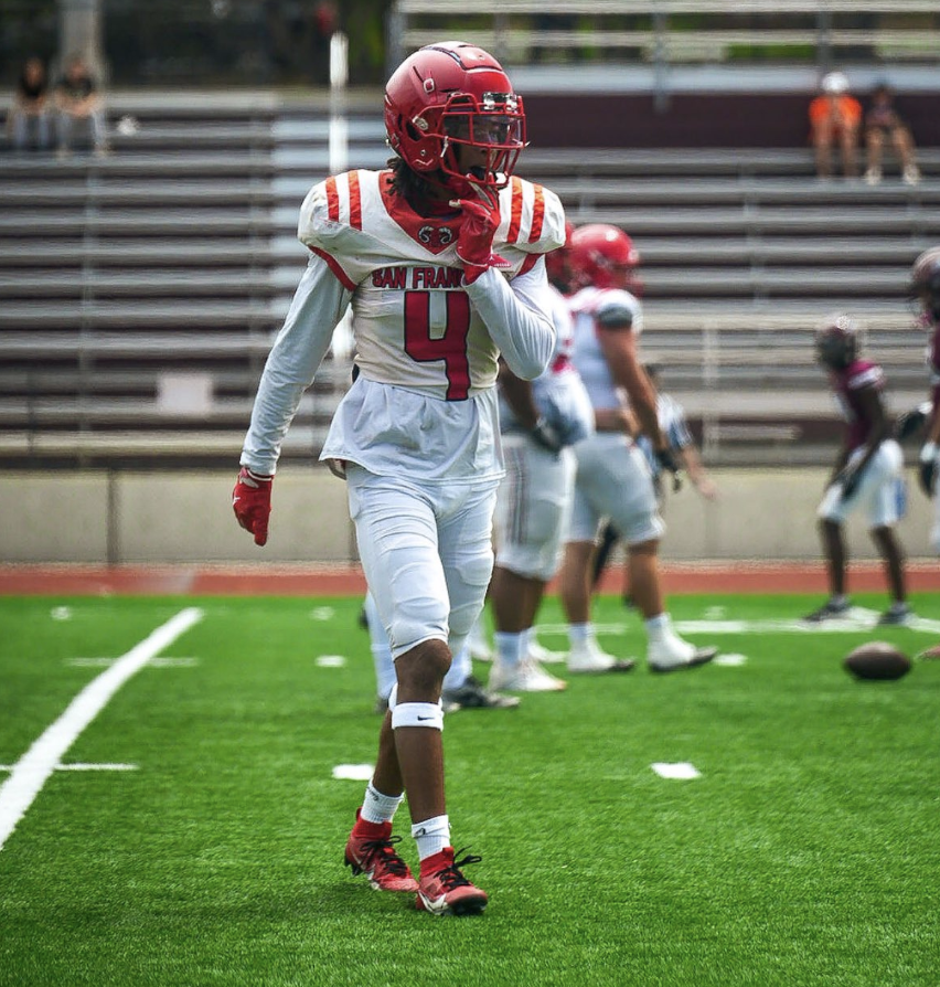 BaylorBearsOnSI's tweet photo. #Baylor recently bolstered its secondary by adding JUCO transfer Kalique Cheeves. After originally signing with New Mexico, the 6'2" CB will play in Waco.

#SicEm

MORE: https://t.co/yStsdw63DA https://t.co/vYVlJZJjeo