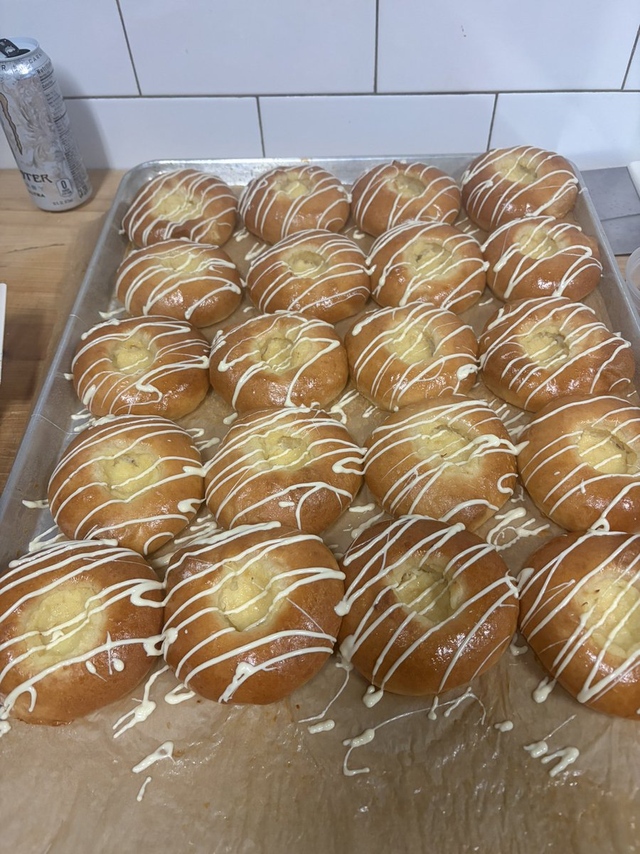 cass_casserole's tweet photo. Just some stuff I’ve been making at work. Descriptions in alt ￼(spoiler it’s half  brioche buns)🩶 https://t.co/DpgAGdstRS