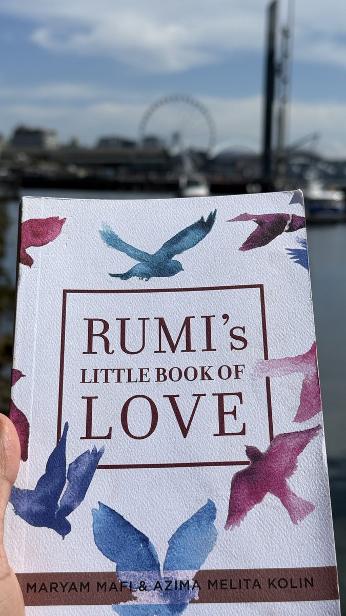 huebitstudio's tweet photo. What a beautiful day! @Arsenal lifted the trophy, met a few gunners in Seattle and picked up this beautiful used book. Poetic! https://t.co/HrhPa2h96G