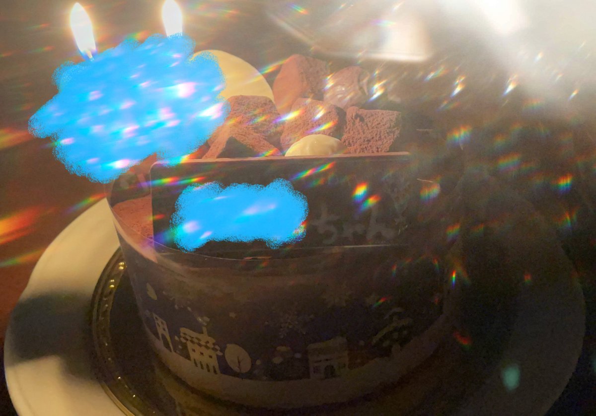 uryryu_'s tweet photo. 🎂🎉　我、爆誕　🎉🎁💃

今年はお出かけサプライズがたくさんで心が救われました🥺

親友との水族館デート🐟
くろむちんとそらいどんとハリポタツアー🧙
彼氏とのケーキパーティー🎂🥳

言葉では表しきれない感謝が…本当に生きててよかった！！！！

次の歳まで生き残るぞー!

みんなも誕生日おめ！ https://t.co/60IukrGYiQ