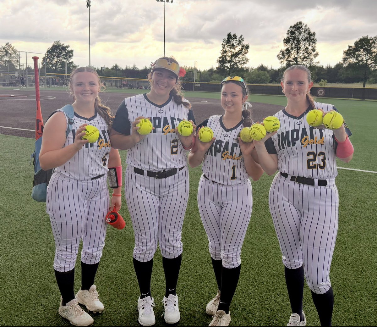 IGNTX18uSpeed's tweet photo. ⚠️💣 BOMB SQUAD ALERT 💣⚠️ @ClaireGrace2027 @HannahSpeed01 @HarlyPence @stellafincher28 
When these bats get hot, softballs start flying. Power. Precision. Confidence.
This group doesn’t just step in the box — they change the game with every swing. Proud of the work, the grit, and the energy these girls brought this weekend.
WE DON’T JUST HIT BOMBS…WE DROP THEM. 💥
#ImpactGold #BombSquad #GoldBlooded #BeTheImpact