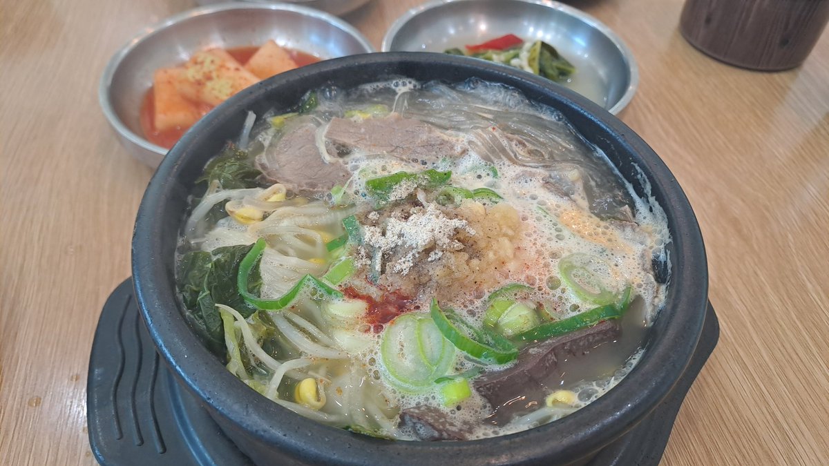 Hector460's tweet photo. 제주 맛집 #참솔해장국
가성비 좋음 https://t.co/x0HPOWajnN