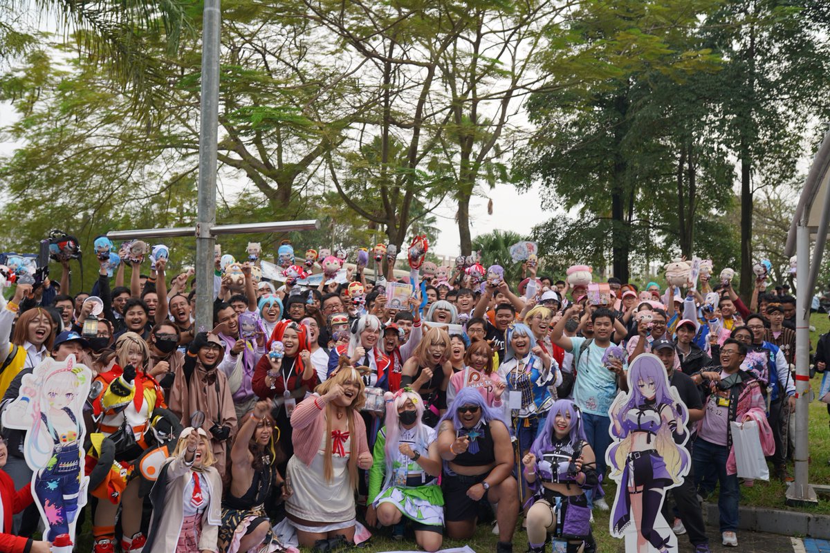 Supernova9810's tweet photo. Happy 1st Anniversary #idhologath  🎉🎉

First time Hololive gathering in Comifuro 20 Indonesia 

#Hololive #holoID #holoEN #idhologath #CF20 #ICEBSD https://t.co/5jQXe8TCoY