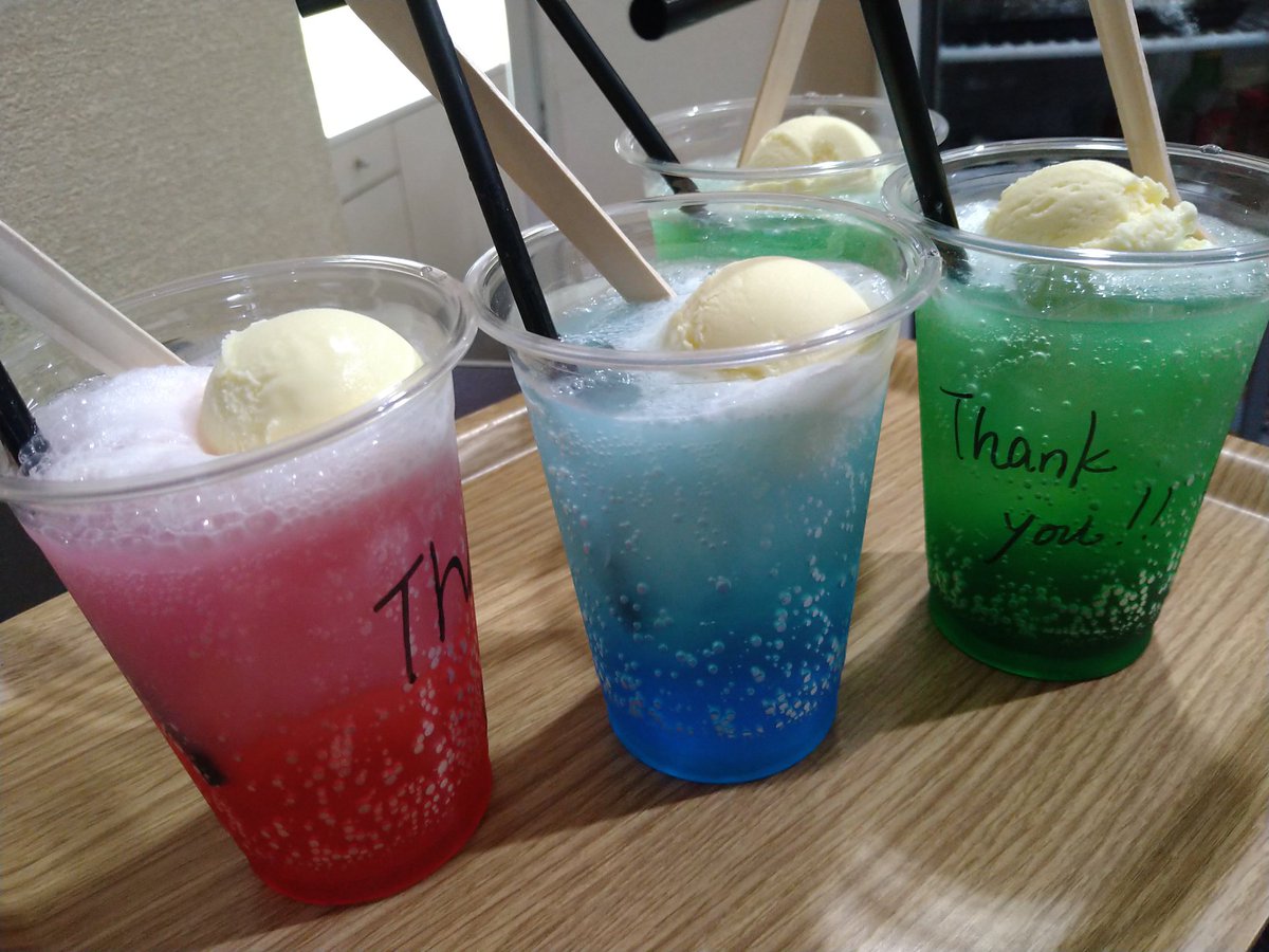 cafemichikusa's tweet photo. おはようございます☀
8:00～18:00営業いたします☕

暑いですねぇ🥵💦
水分補給しましょうね‼️
ひんやりドリンクでお待ちしております🍹

はい！
元気村へ1回目納品行きました🍱🍮
ぜひぜひ！お買い求めください😋
 #喫茶みちくさ
 #加賀温泉駅前 https://t.co/oiPYOxFzUM