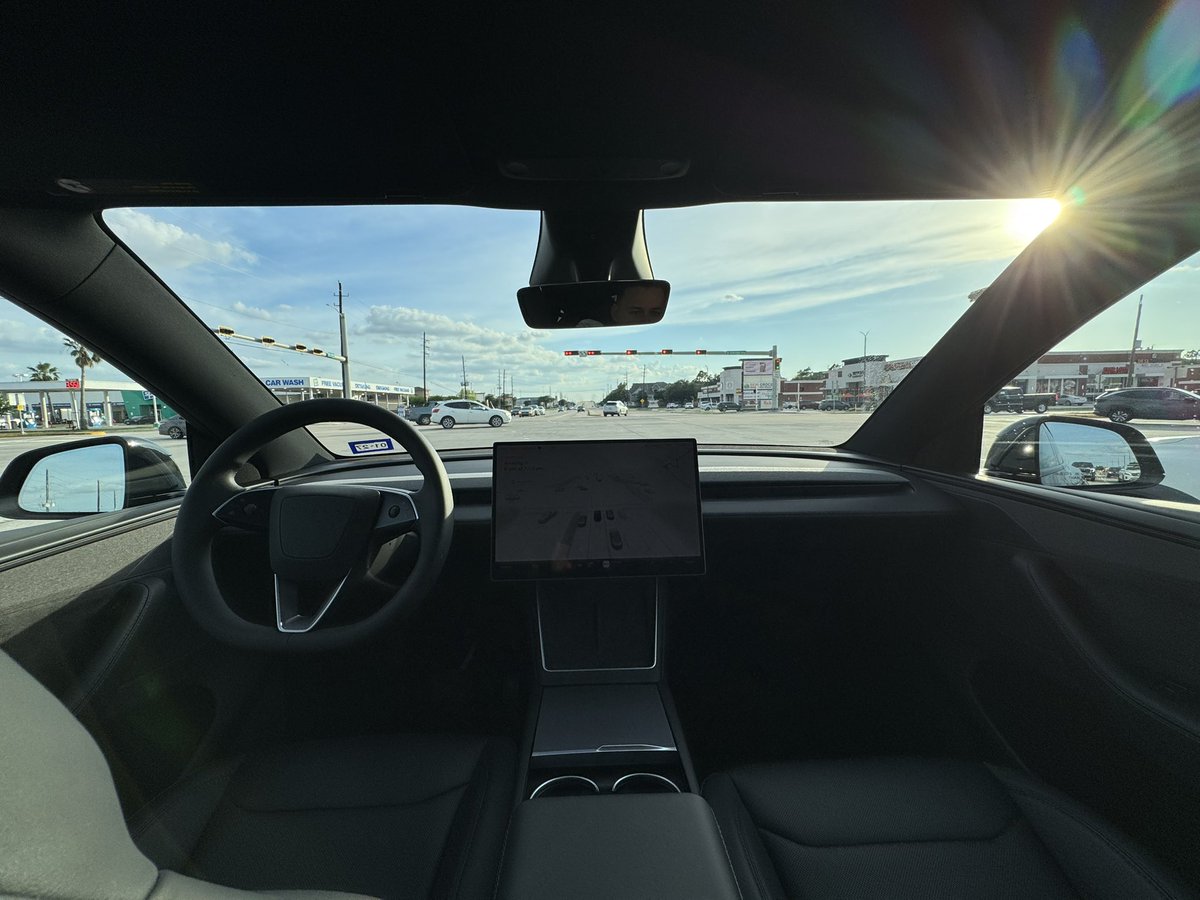 TeslaBobIV tweet media