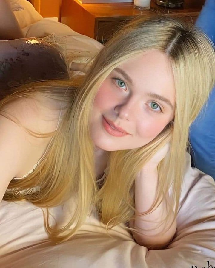 Its_hira_here_'s tweet photo. One word for my eyes ? https://t.co/0XPgz6hnHu