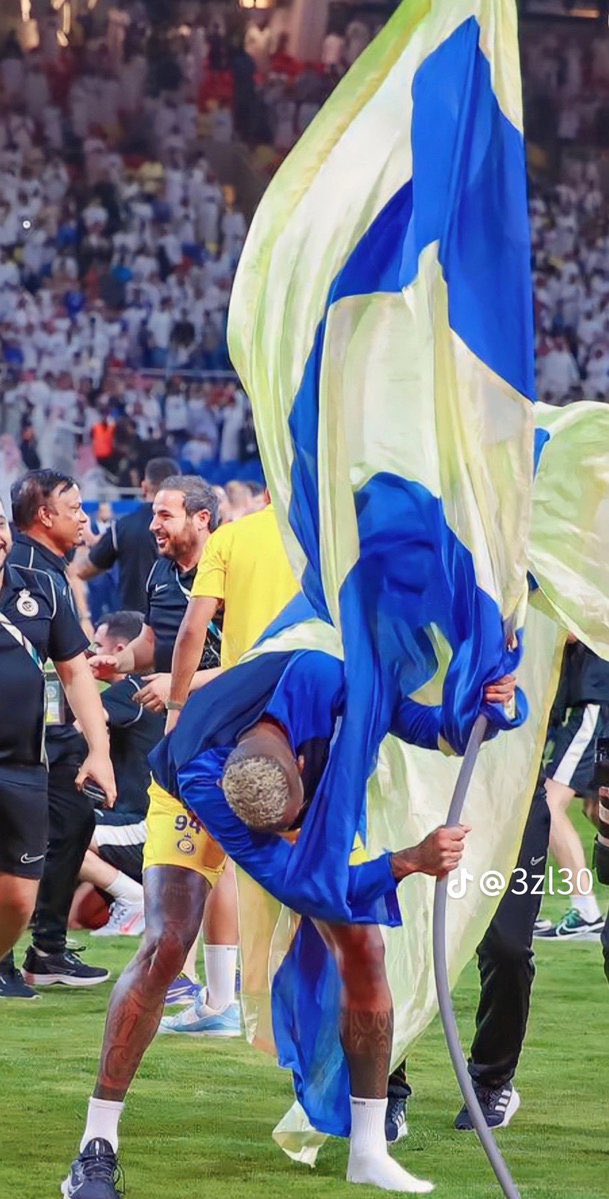 علي بطل الدوري 🥇🏆💛 tweet media