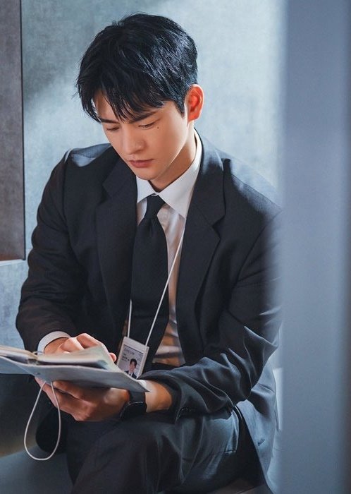 nextlevel62's tweet photo. 손목... https://t.co/zYP80z8g8w