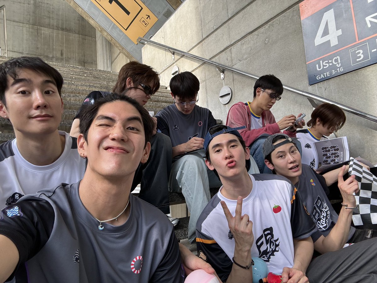 tteawinan's tweet photo. dump🤘🏻 https://t.co/DJPdF3x4Q9