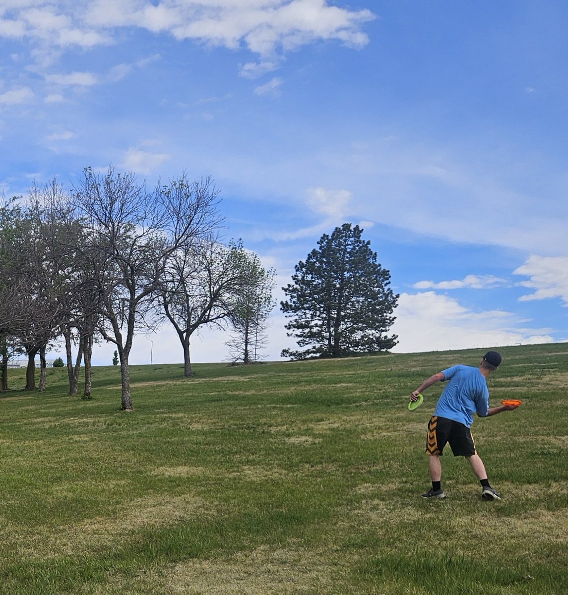 CoachBslogan's tweet photo. Weekend in Kearney: 2nd place in Kearney tournament and 1-0 to start league play! Swim &amp; chess. Liam Disc Golf courses 117 Centennial &amp; 118 Hillside (Hillside new for me, close to 200 different. https://t.co/Lu2DktZ1c5