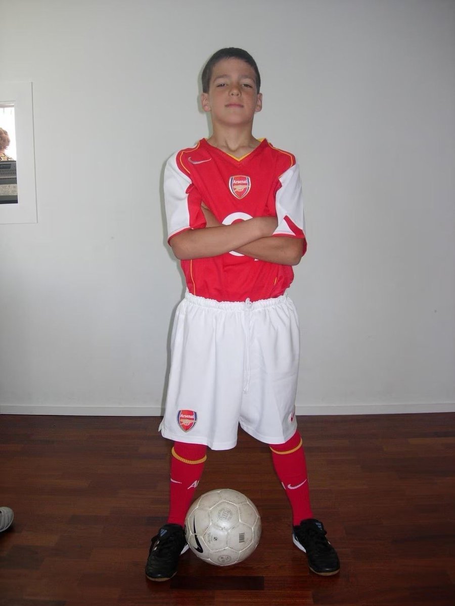 Throwback Arsenal tweet media