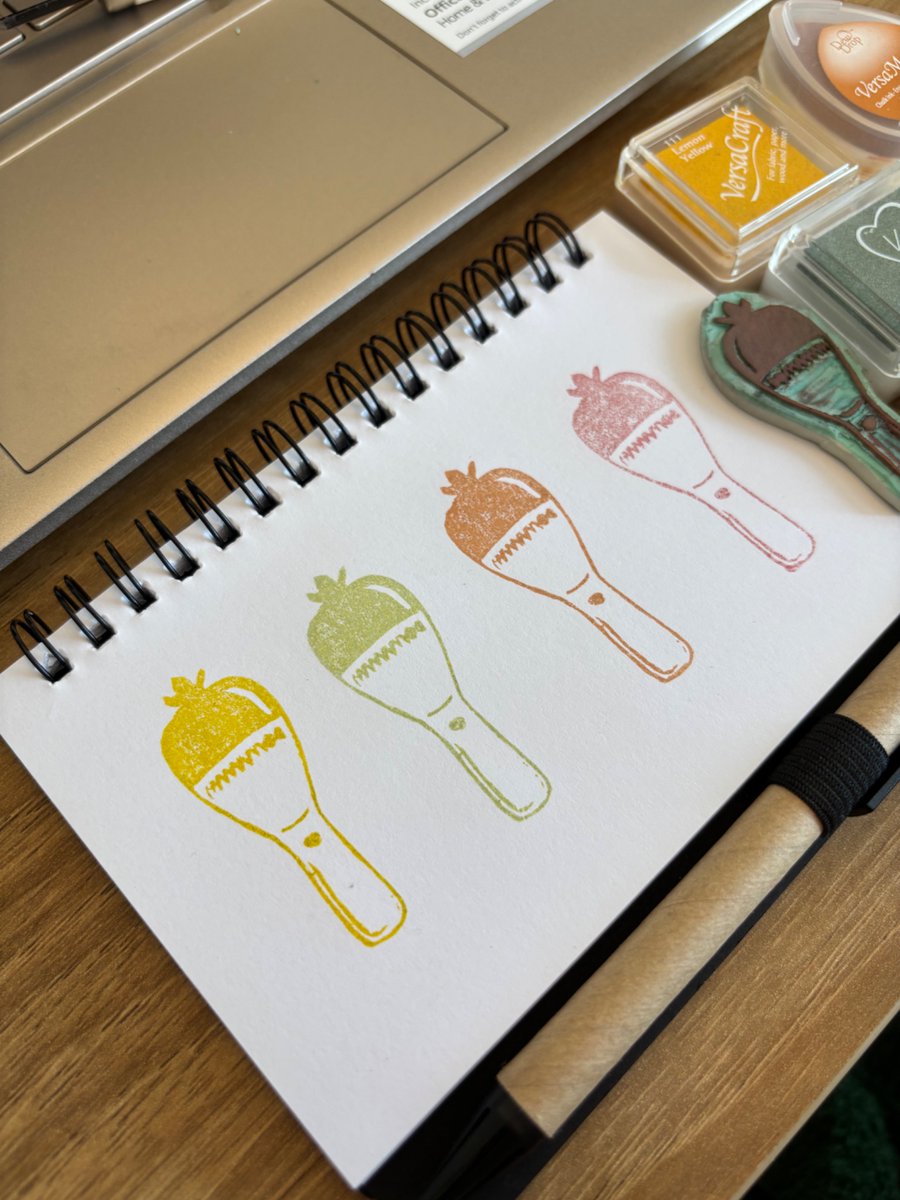 destinywheesa's tweet photo. lettering done and some details cleaned up!

here’s their debut colors for the final print 💛💚🧡🩷 https://t.co/90L83NqlGO