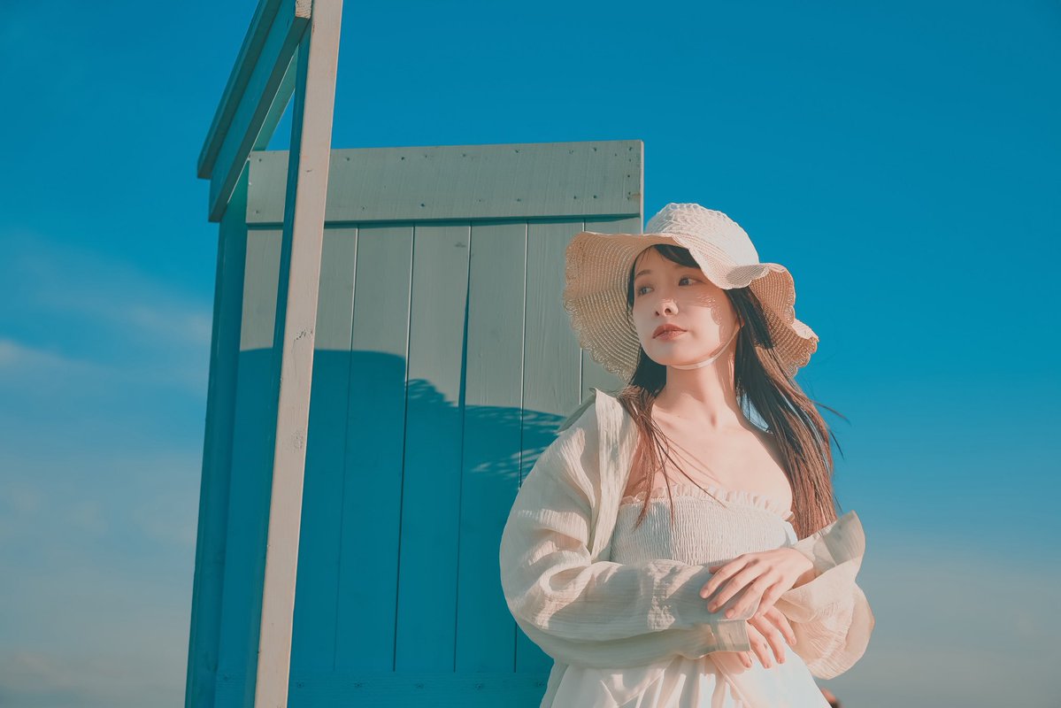 あき様 model 涼風あき さん(@s_aki69 ) 『夏空』