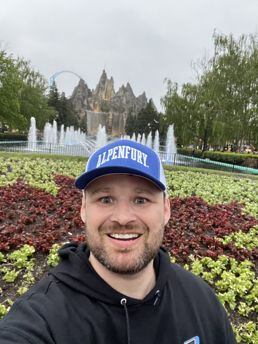 Jake 🎢 tweet media
