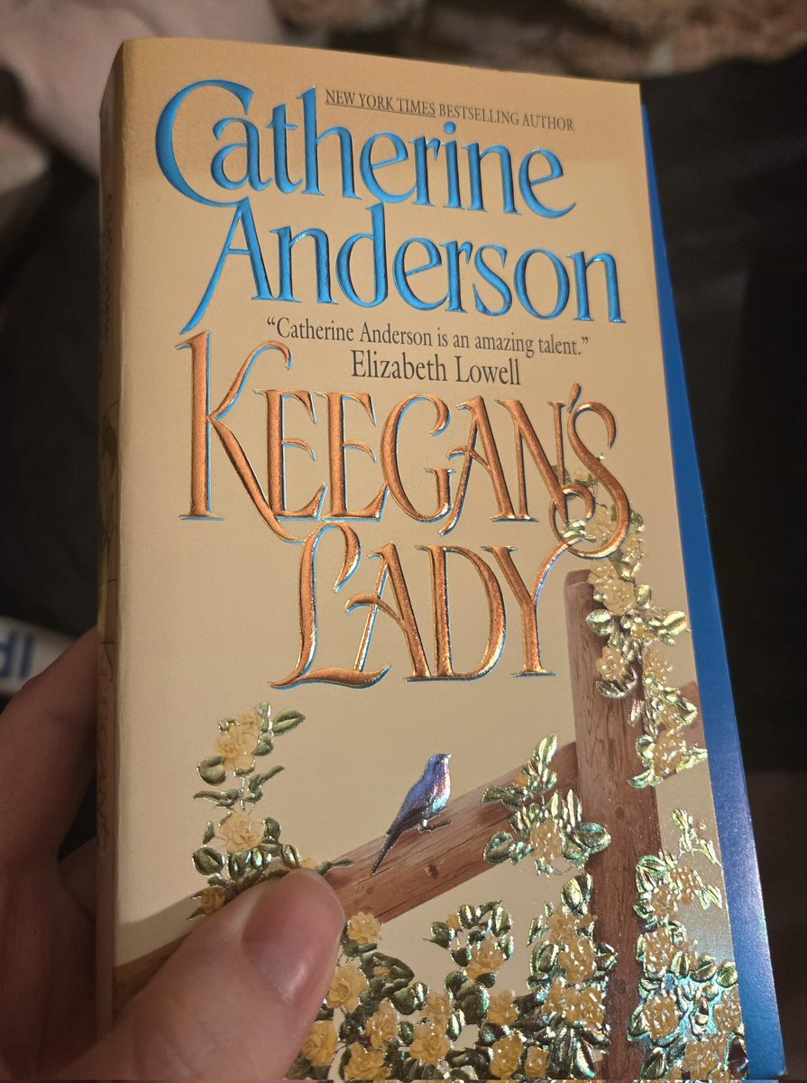 i_katella's tweet photo. Anyways speaking of trashy novels I'm collecting 90s first editions now https://t.co/aQIUu0H0IU