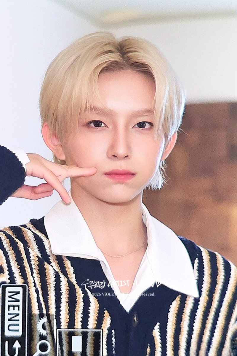 LAVIN507's tweet photo. 260524 일본 cafe event
#LAVIN #래빈 
#Break_THROUGH https://t.co/w5h7ZIaojm